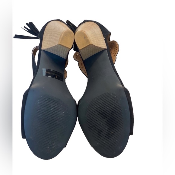 Qupid Velvet and Wood Heels Sandals - Picture 5 of 6